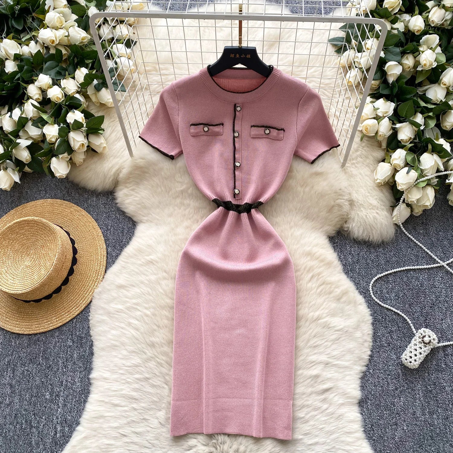 Elegant Knit Bodycon Mini Dress – Short Sleeve Slim Fit Dress
