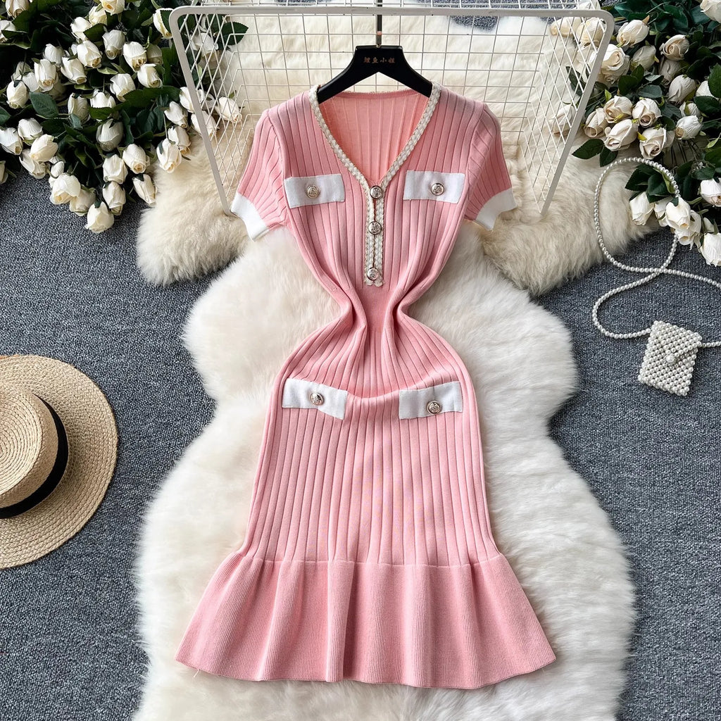 Elegant Knit Mermaid Dress – Slim Fit V-Neck Button Dress
