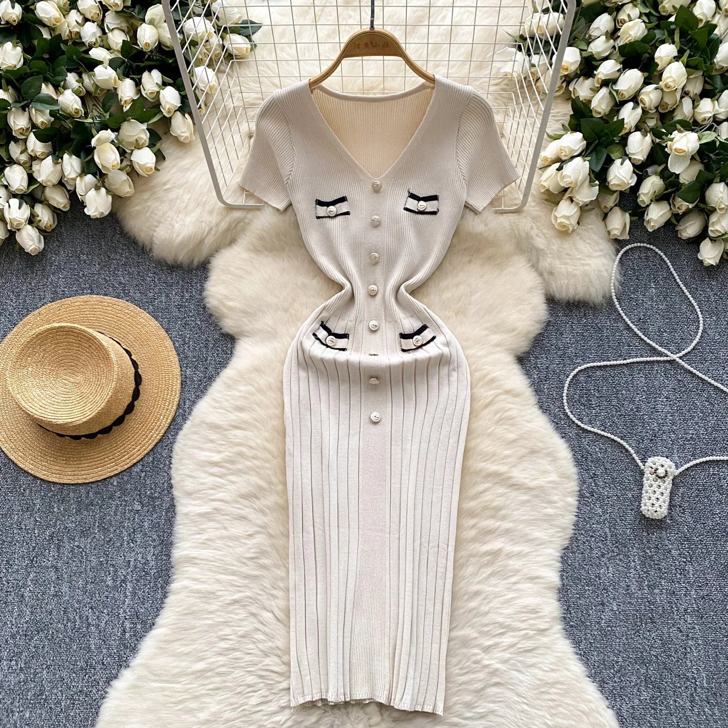 Elegant Women’s Bodycon Knit Dress – V-Neck, Short Sleeve, Slim Fit